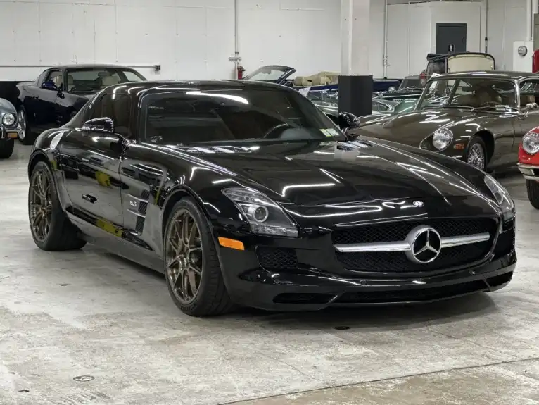 2011 Mercedes-Benz SLS AMG Base's photo