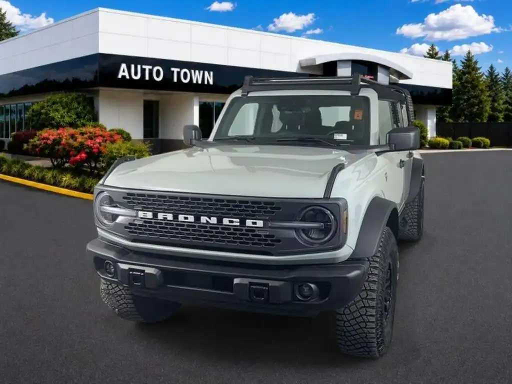 2023 Ford Bronco Badlands 4x4's photo