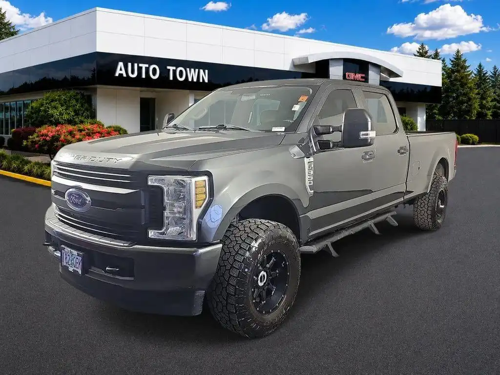 2018 Ford F-350 XL 4x4 Crew Cab 6-1/2' Box SRW's photo
