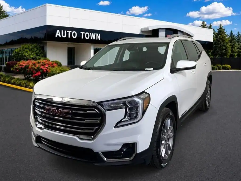 2024 GMC Terrain SLT FWD's photo
