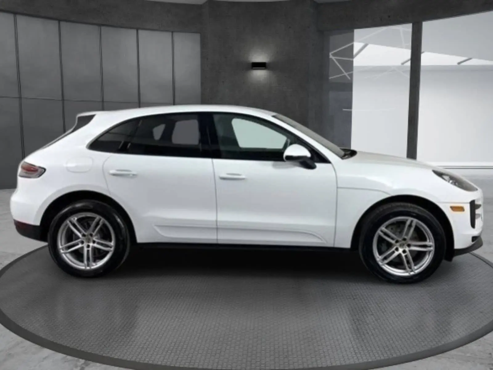 2019 Porsche Macan Base photo 4