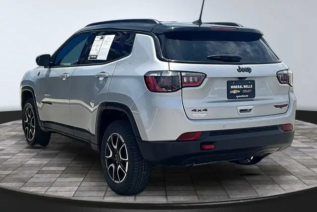 2025 Jeep Compass Trailhawk 4X4 photo 4