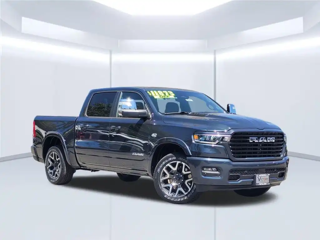 2026 RAM 1500 Laramie 4x4 Crew Cab 5'7's photo