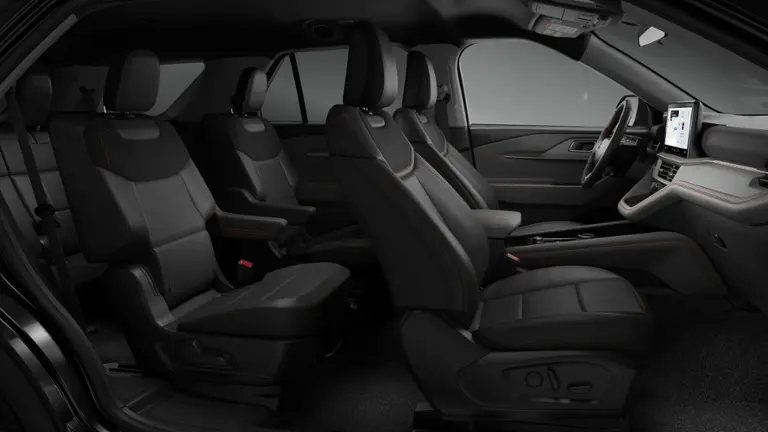 2027 Ford Explorer Active 4WD 200A photo 5