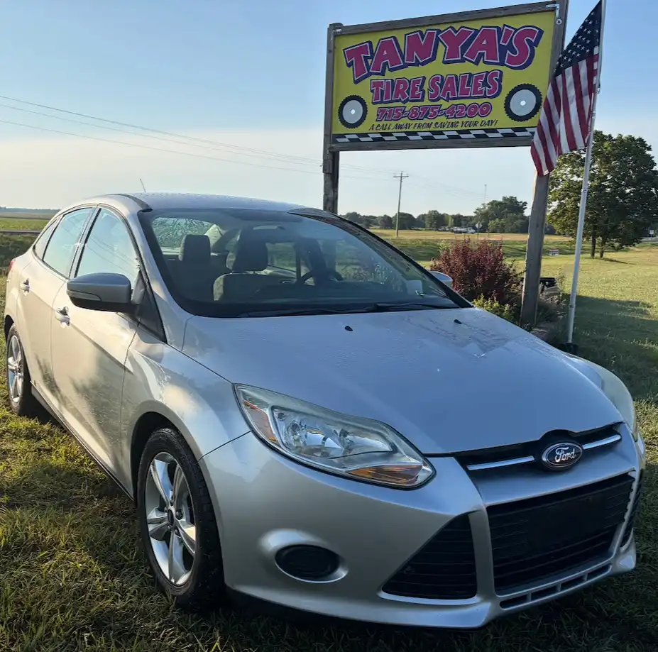 2014 Ford Focus Sedan SE's photo