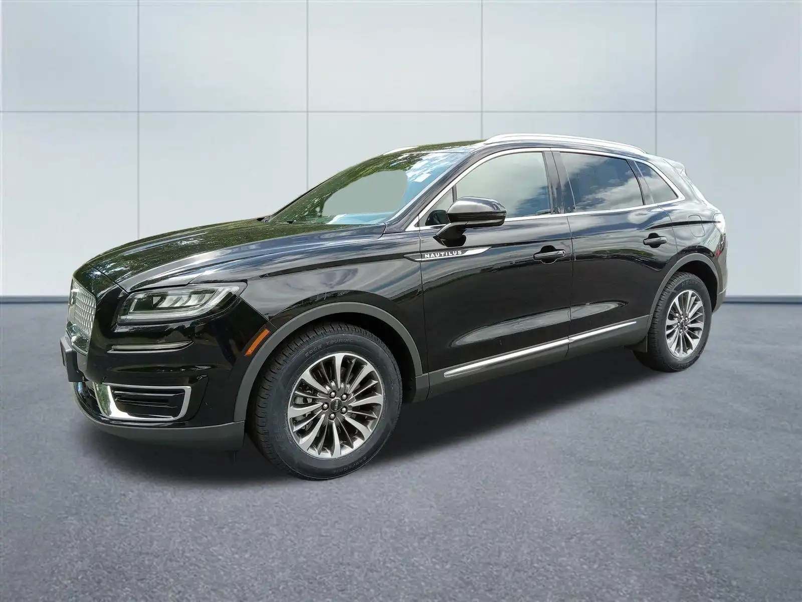 2020 Lincoln Nautilus AWD's photo