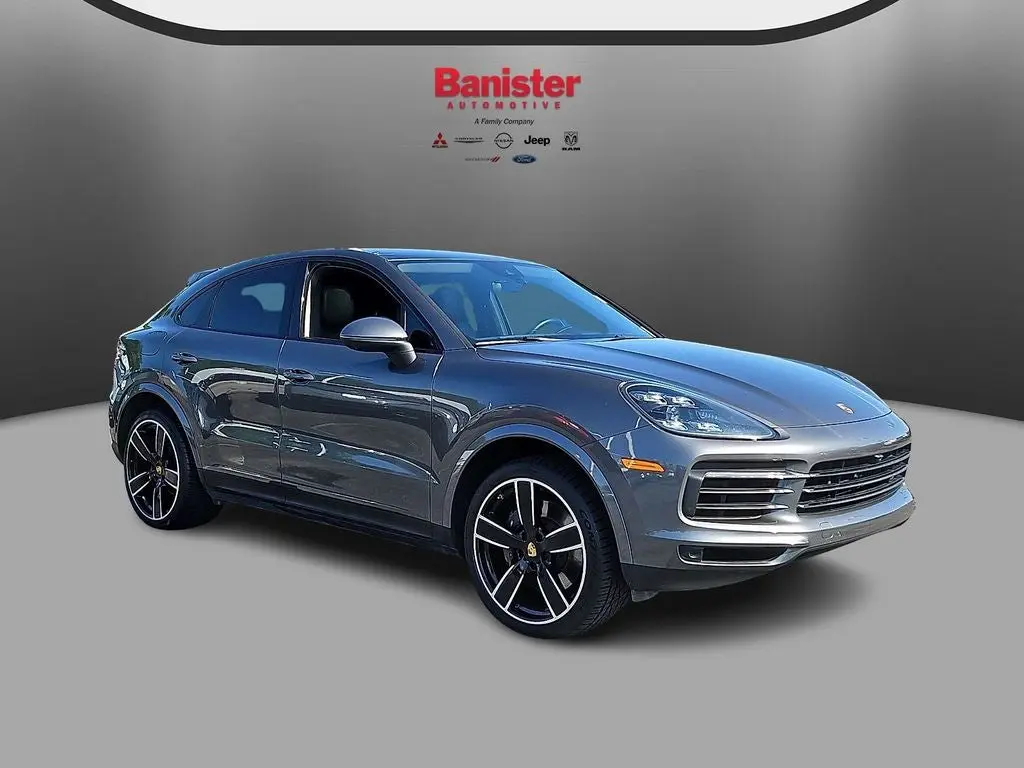 2021 Porsche Cayenne Base photo 3