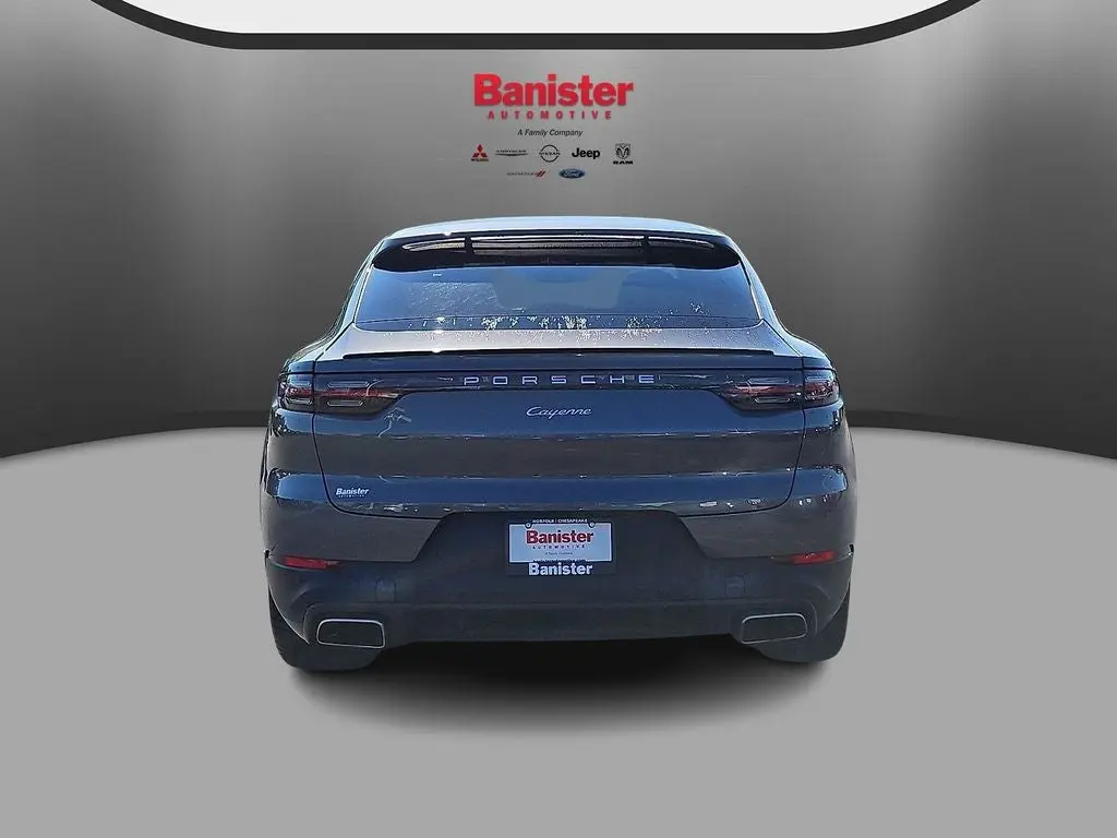 2021 Porsche Cayenne Base photo 5