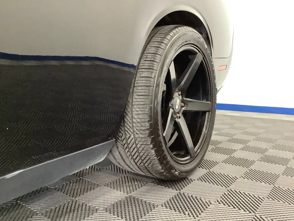 2016 Dodge Challenger Scat Pack photo 4
