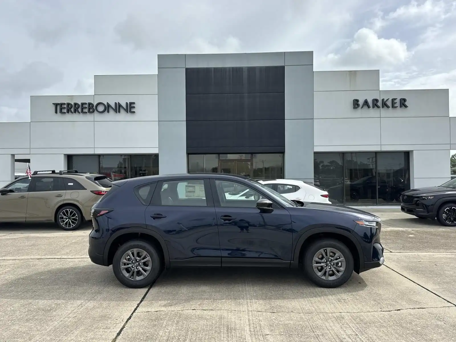 2026 Mazda CX-5 S Auto AWD's photo