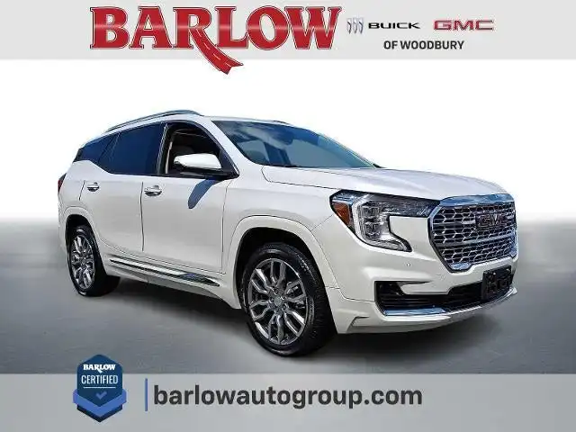 2023 GMC Terrain Denali AWD's photo