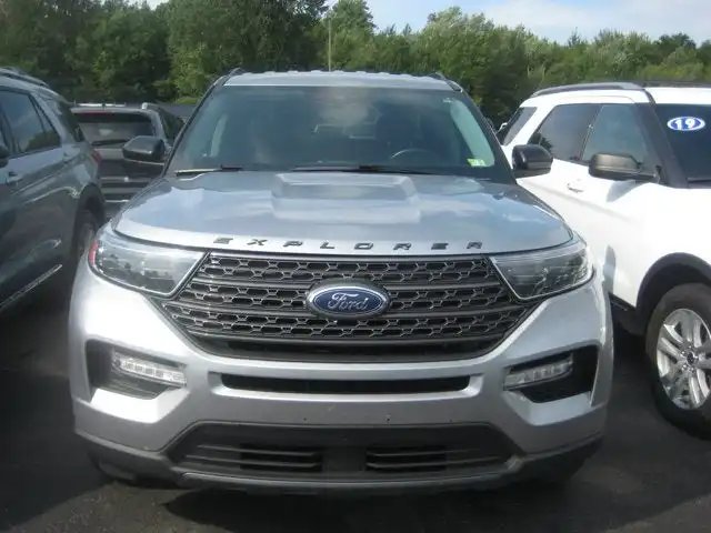 2022 Ford Explorer XLT 4WD's photo