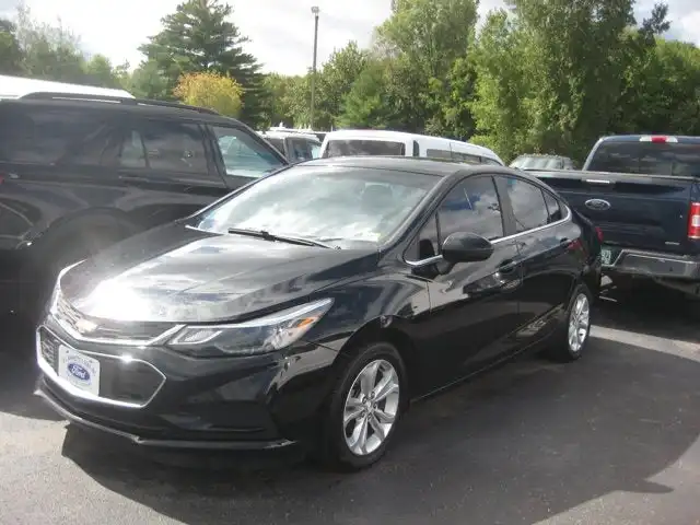 2019 Chevrolet Cruze 1LT Auto's photo
