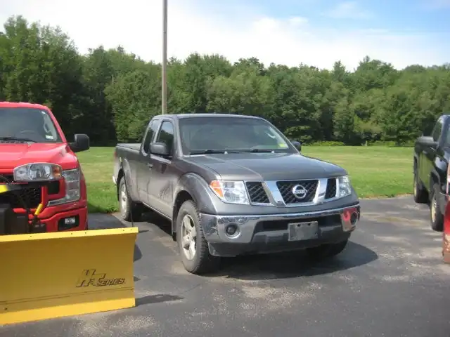 2007 Nissan Frontier LE King Cab 4X4 AT's photo