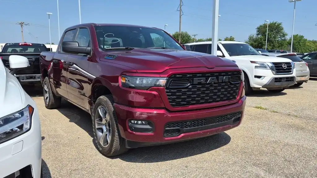 2025 RAM 1500 Tradesman 4x4 Crew Cab 5'7's photo