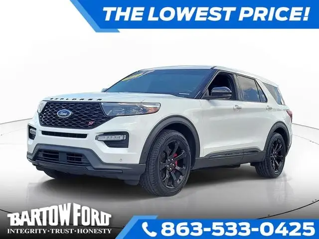 2022 Ford Explorer ST photo 1