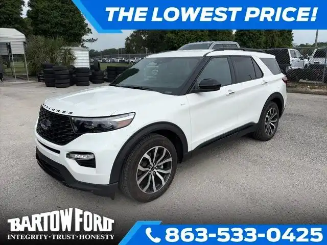 2024 Ford Explorer ST-LINE RWD's photo