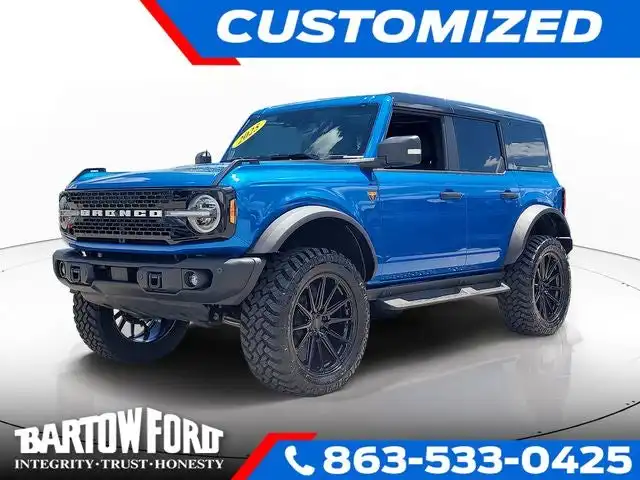 2025 Ford Bronco Badlands 4WD's photo