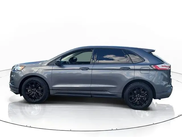 2024 Ford Edge SE AWD photo 4