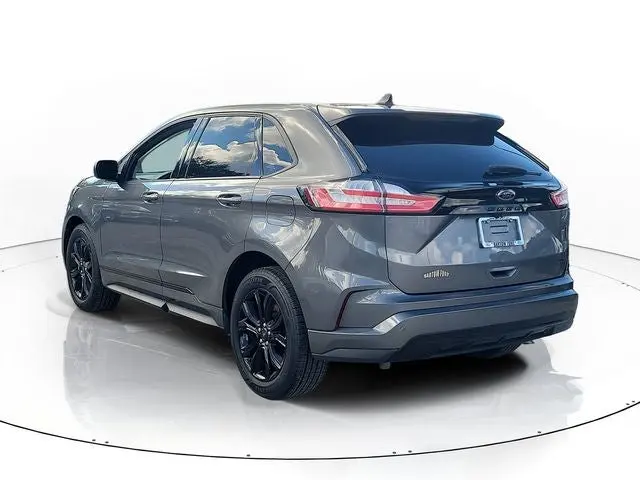 2024 Ford Edge SE AWD photo 5