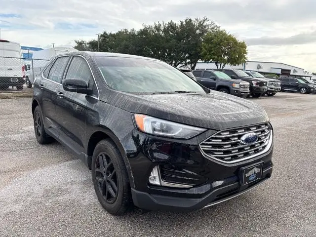 2022 Ford Edge SEL AWD photo 3