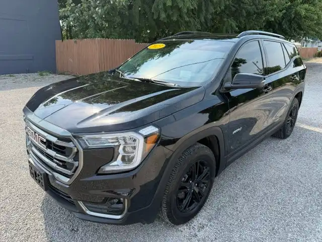 2023 GMC Terrain AT4 AWD's photo