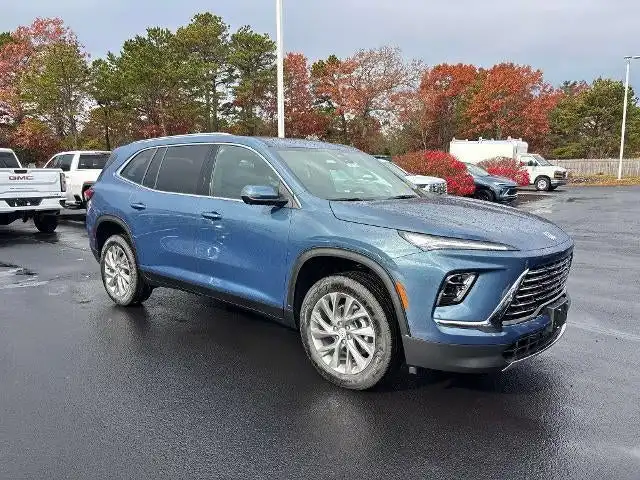 2026 Buick Enclave Preferred AWD's photo