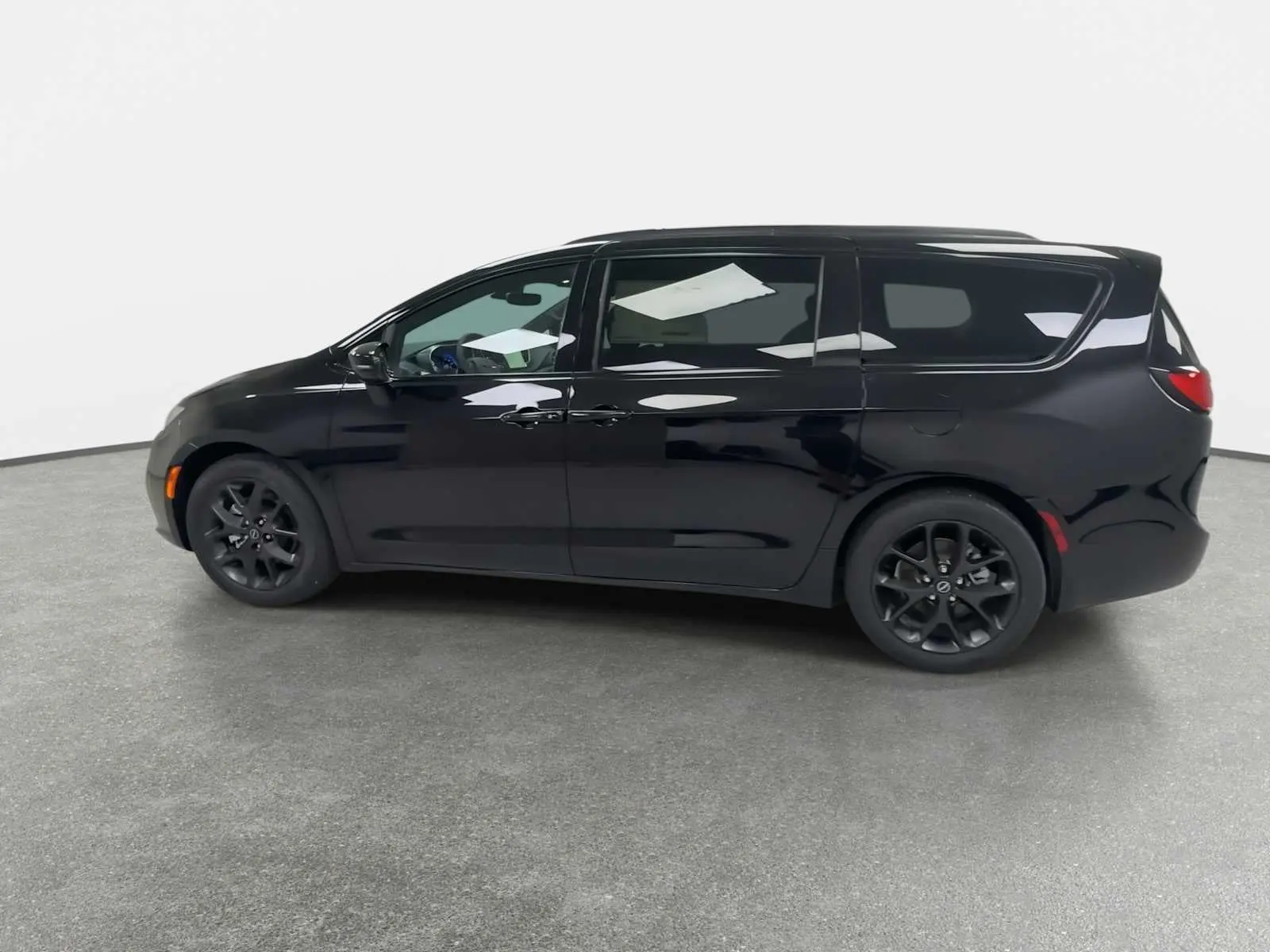 2026 Chrysler Pacifica Select photo 5