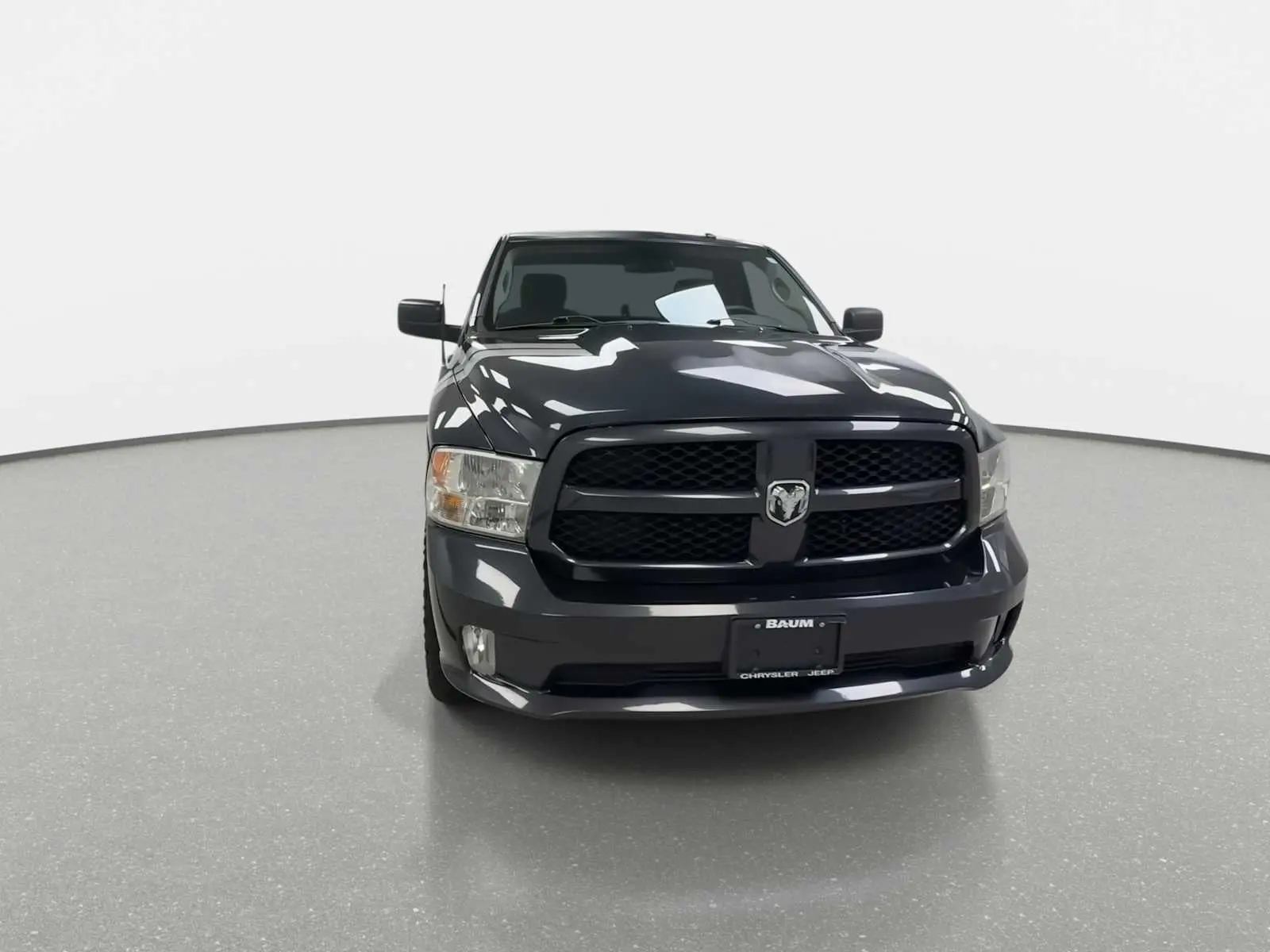 2013 RAM 1500 Express Regular Cab SWB photo 3