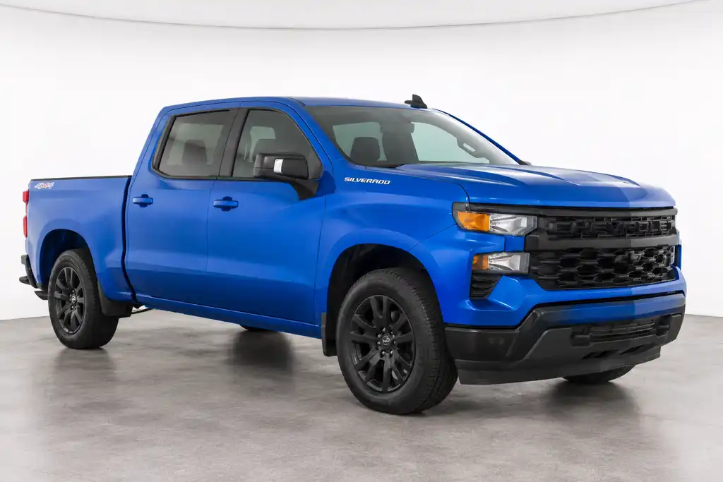 2023 Chevrolet Silverado 1500 Custom Crew Cab Short Box's photo