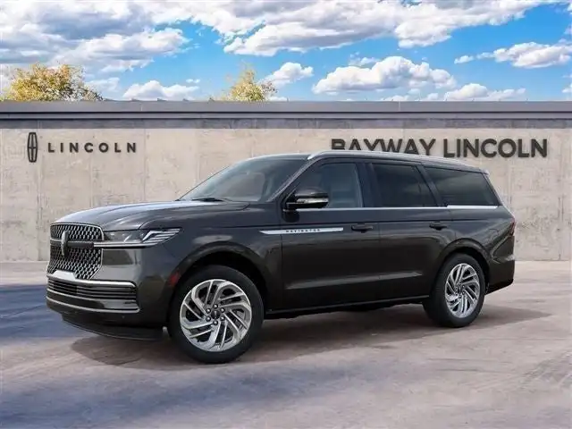 2027 Lincoln Navigator Reserve 4WD's photo