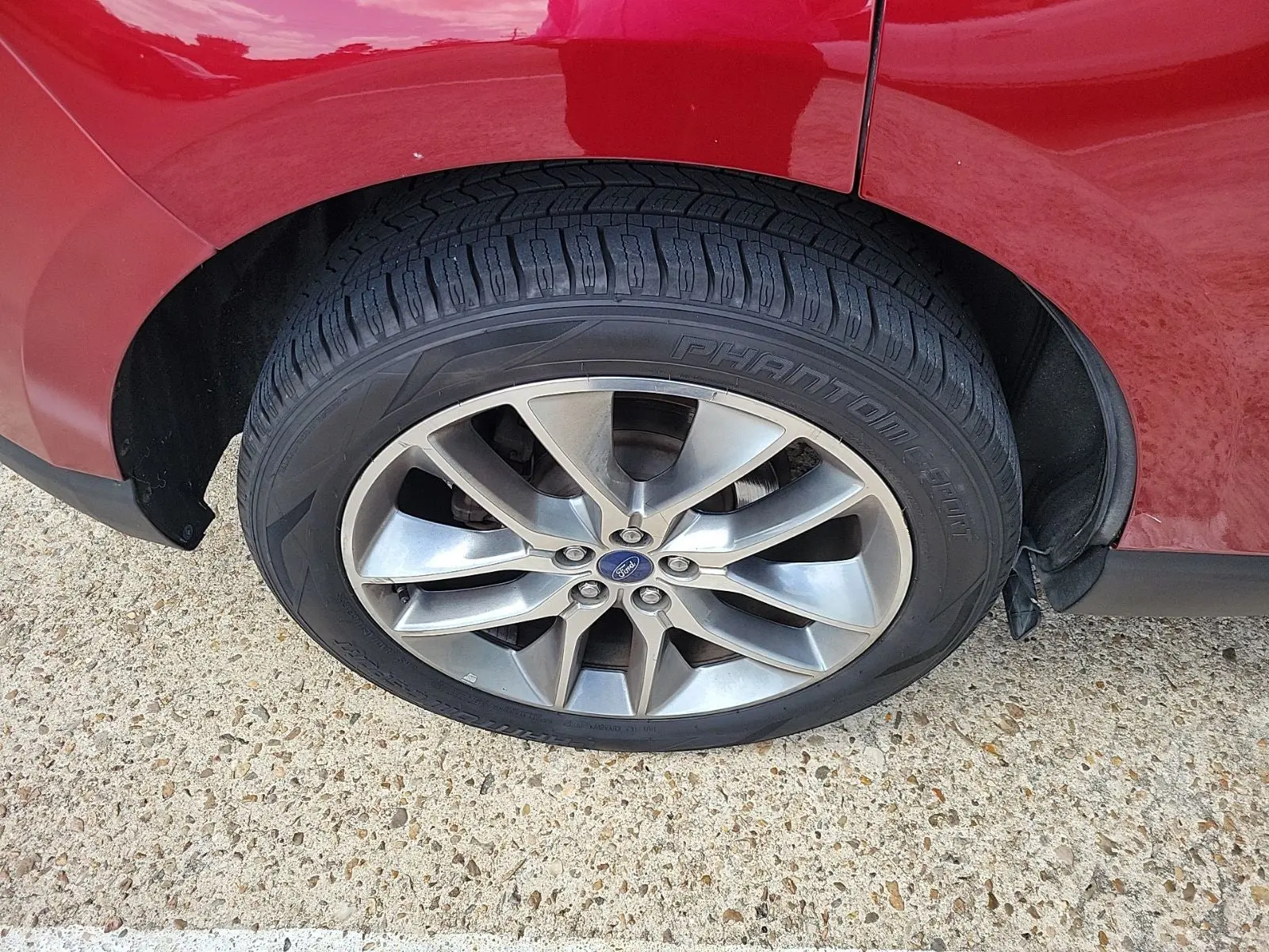 2018 Ford Edge Titanium photo 3