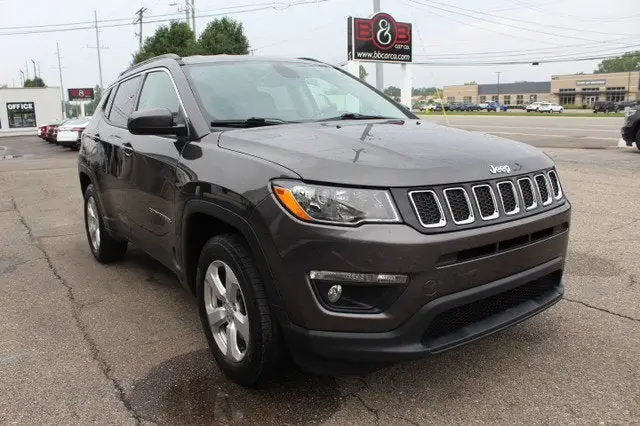 2018 Jeep Compass Latitude 4WD photo 1