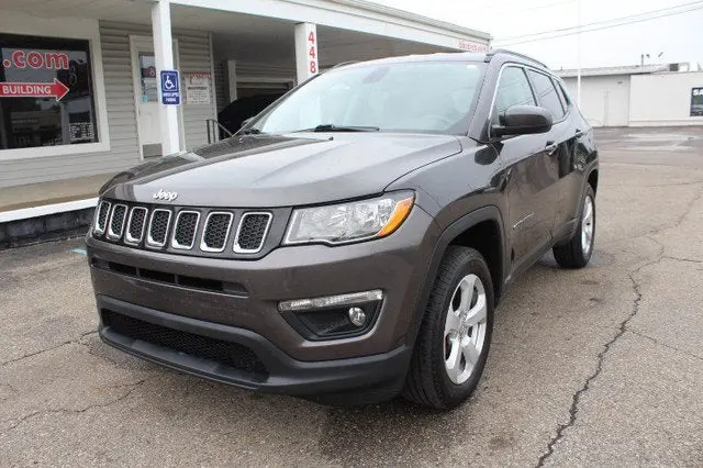 2018 Jeep Compass Latitude 4WD photo 3