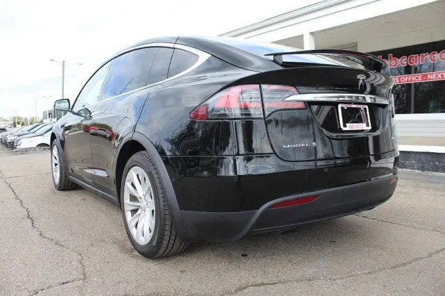 2018 Tesla Model X 75D photo 5