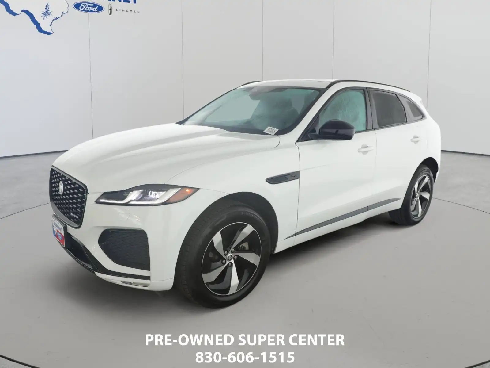 2025 Jaguar F-PACE P250 R-Dynamic S's photo