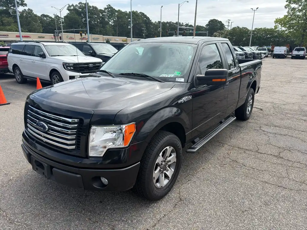 2012 Ford F-150 XLT SuperCab 145-in's photo