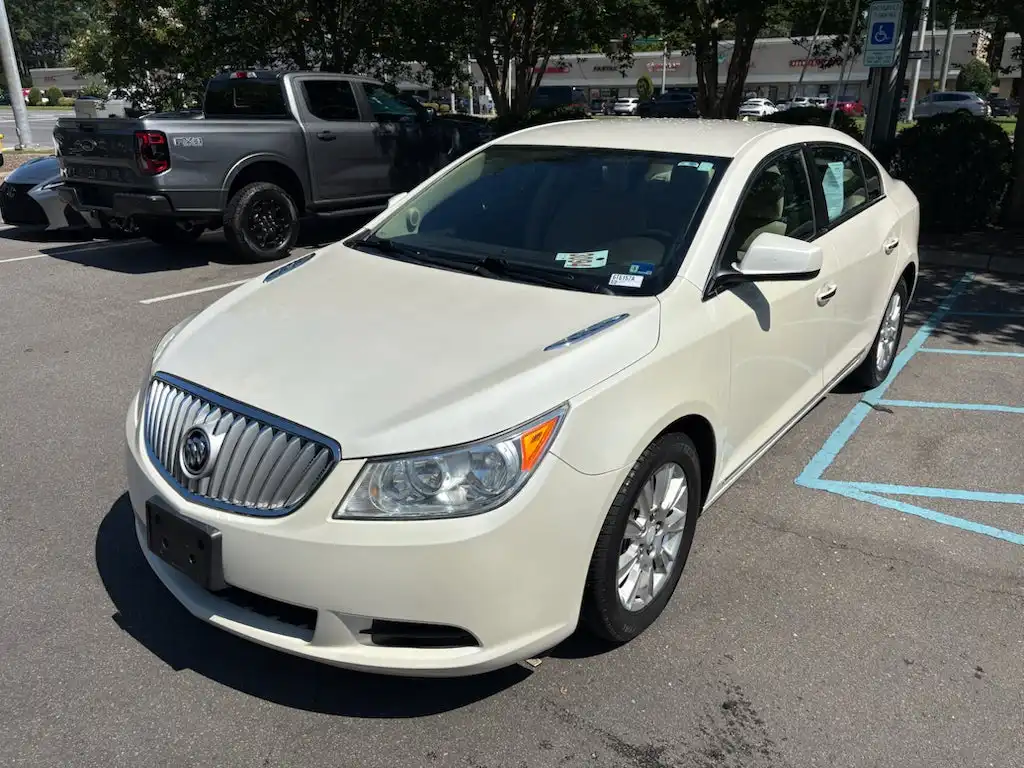 2011 Buick LaCrosse CX's photo
