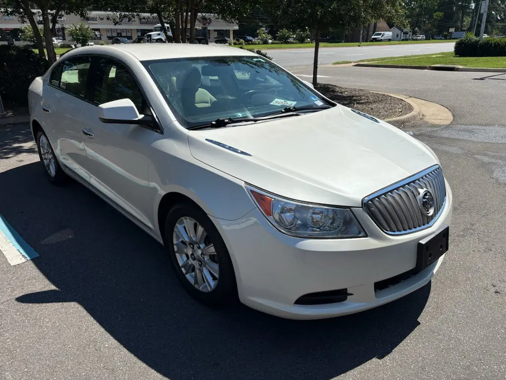 2011 Buick LaCrosse CX photo 3