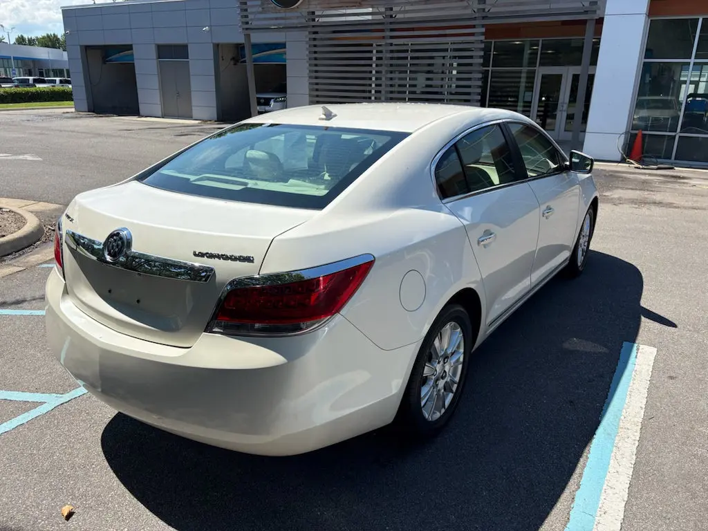 2011 Buick LaCrosse CX photo 5