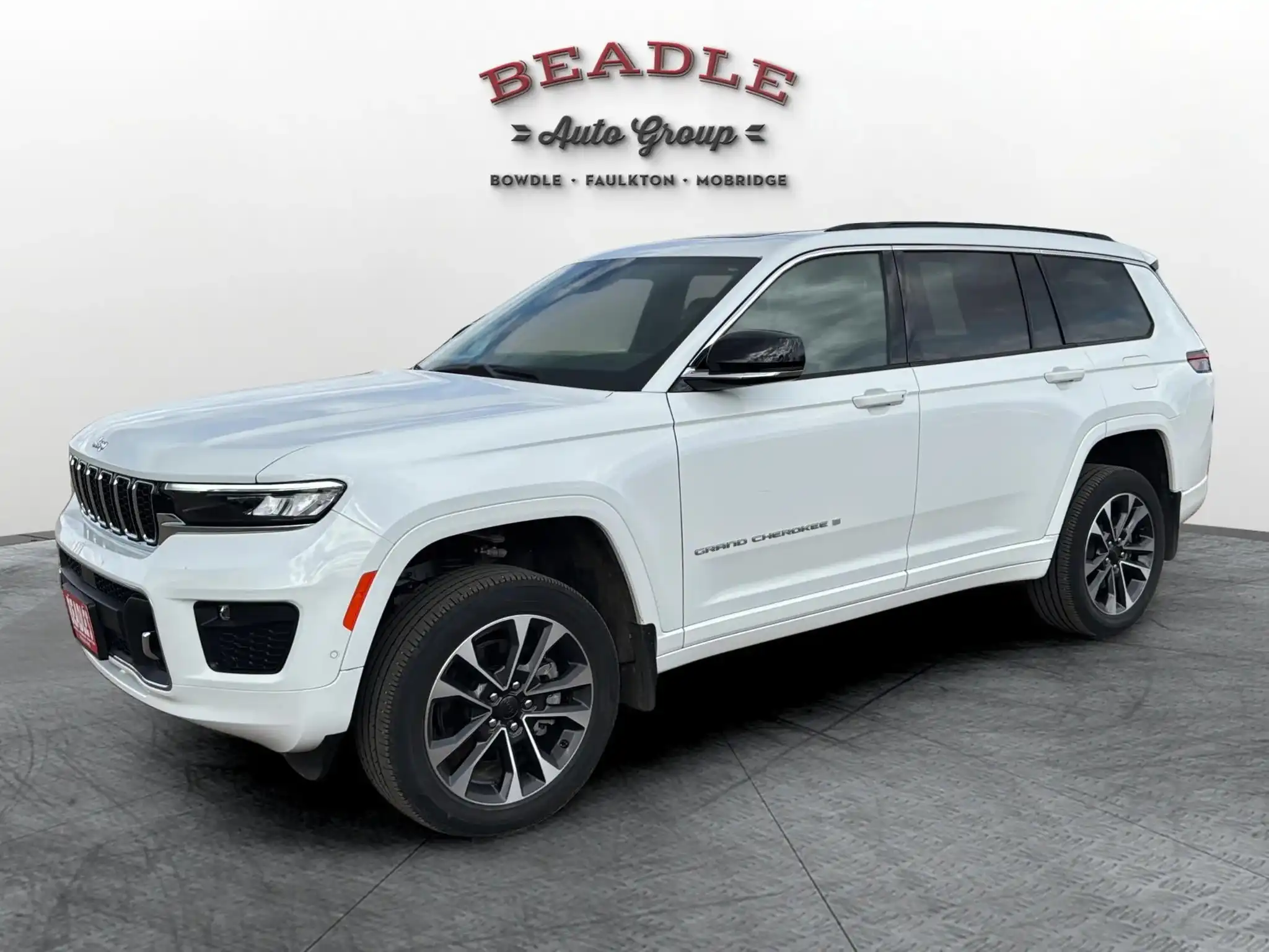 2025 Jeep Grand Cherokee L Overland 4WD's photo