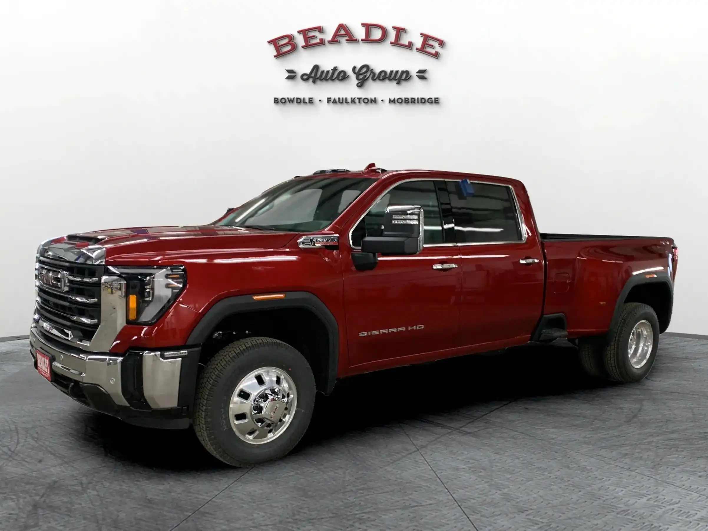 2026 GMC Sierra 4WD Crew Cab Long Box DRW SLT's photo