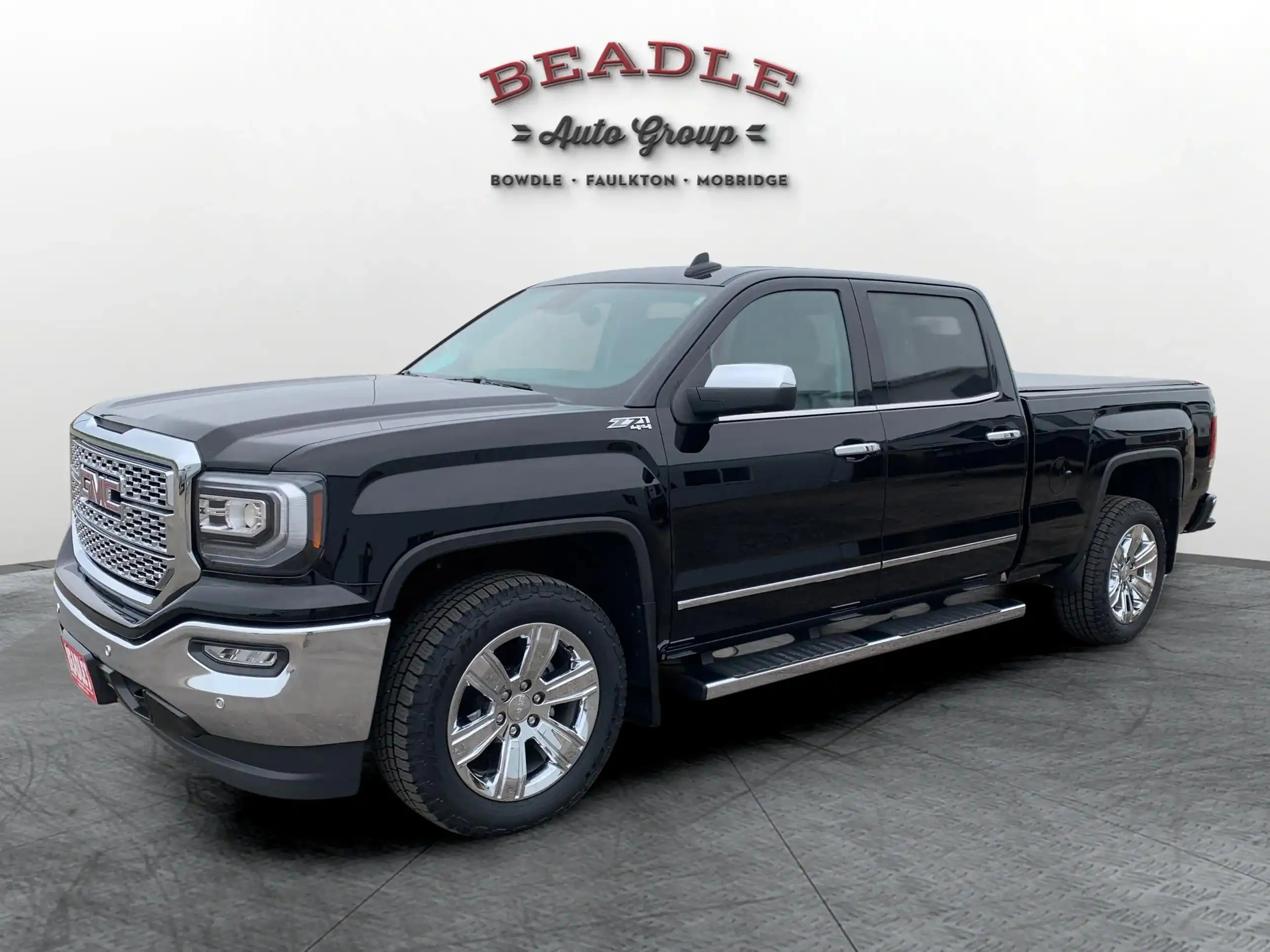 2018 GMC Sierra 4WD Crew Cab Standard Box SLT's photo