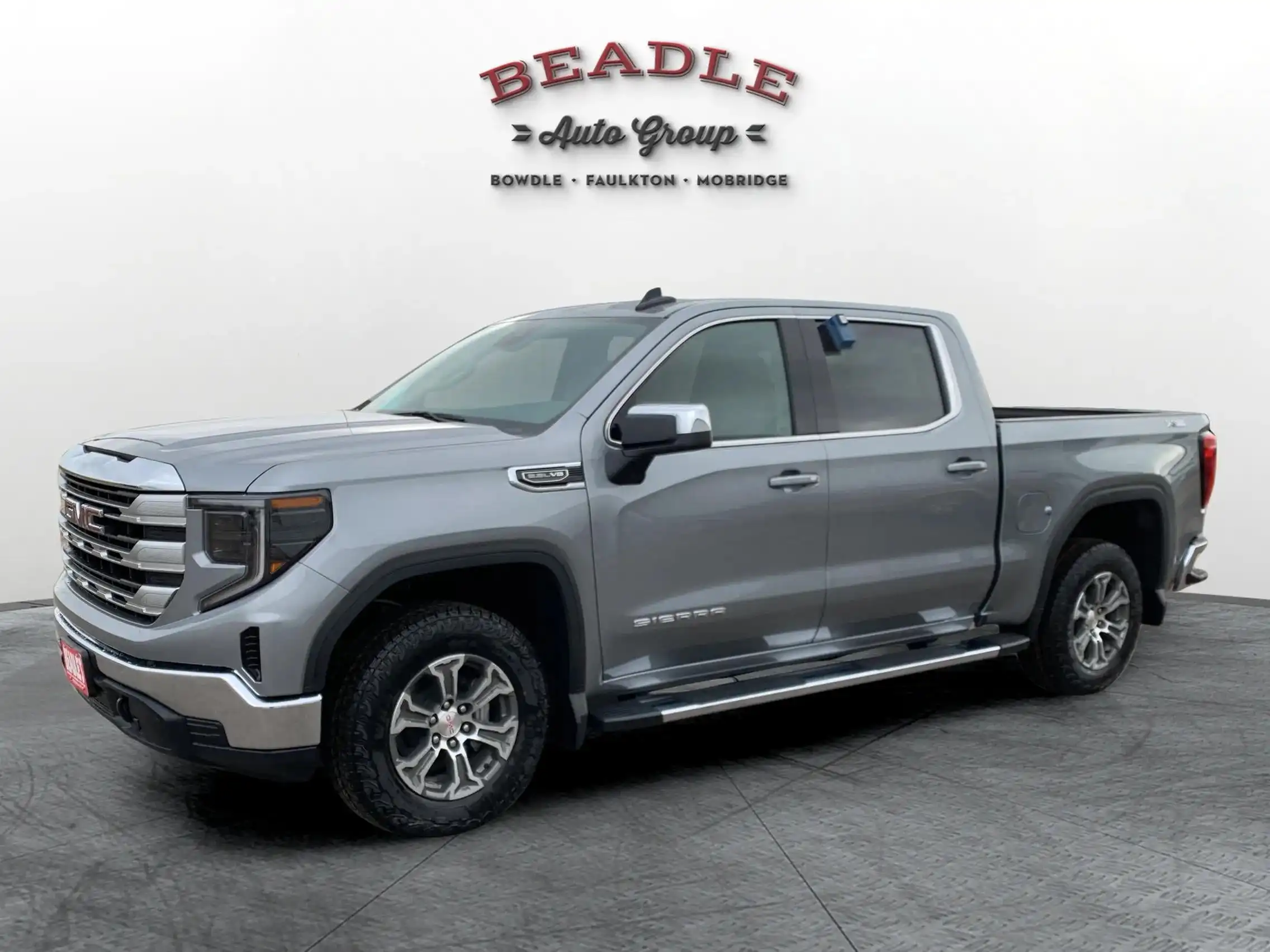 2026 GMC Sierra 4WD Crew Cab Short Box SLE's photo