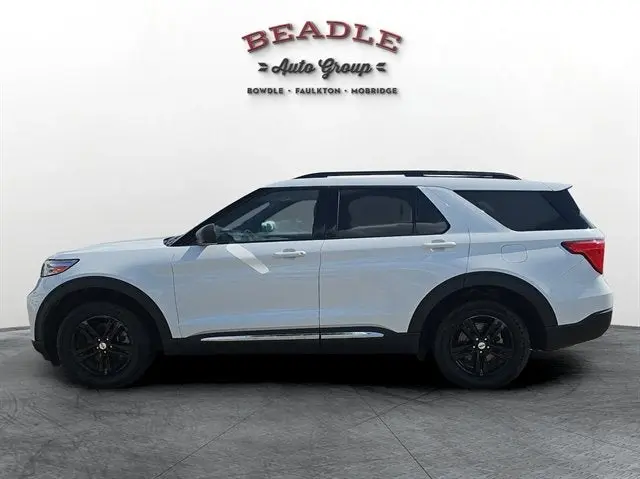 2020 Ford Explorer XLT 4WD photo 3