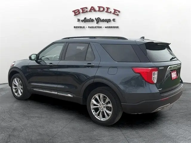 2023 Ford Explorer XLT 4WD photo 4