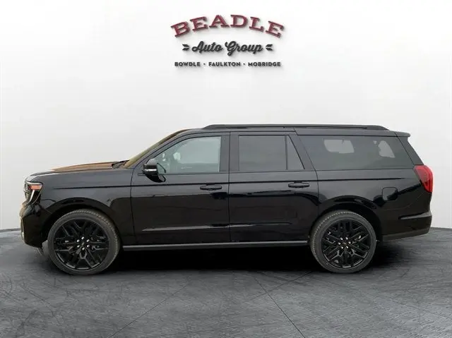 2026 Ford Expedition Platinum MAX 4x4 photo 3