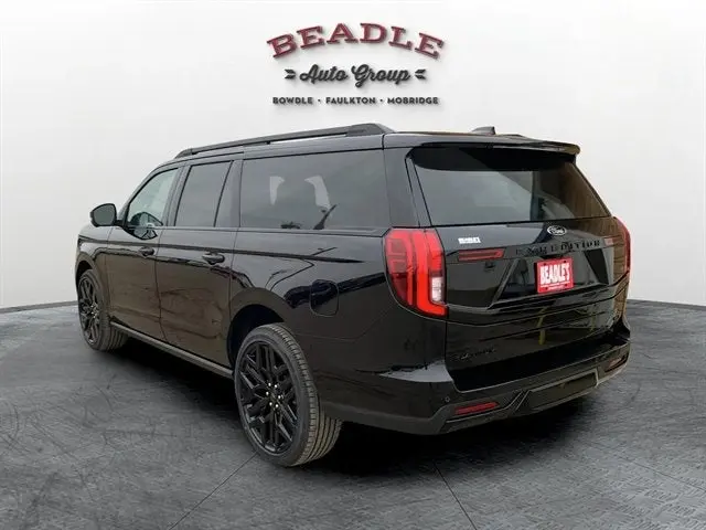 2026 Ford Expedition Platinum MAX 4x4 photo 4