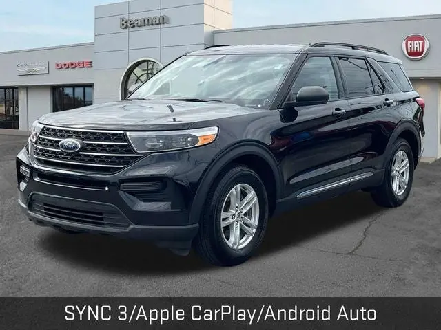 2022 Ford Explorer XLT RWD photo 3
