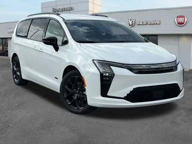 2027 Chrysler Pacifica Select photo 1